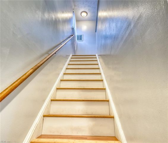 5310 Palmer LN, Williamsburg, VA 23185