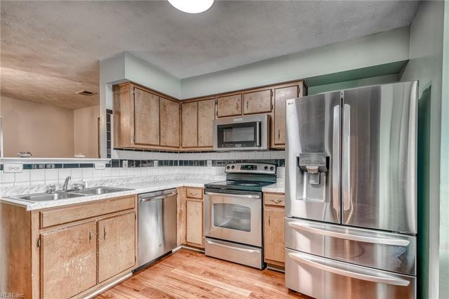 5310 Palmer LN, Williamsburg, VA 23185