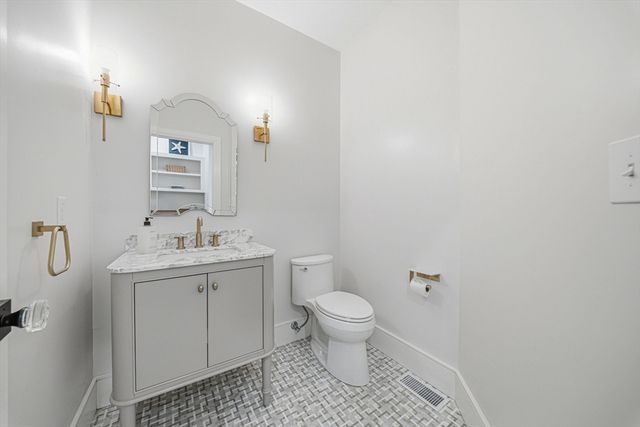 62 Claybrook Road, Dover, MA 02030