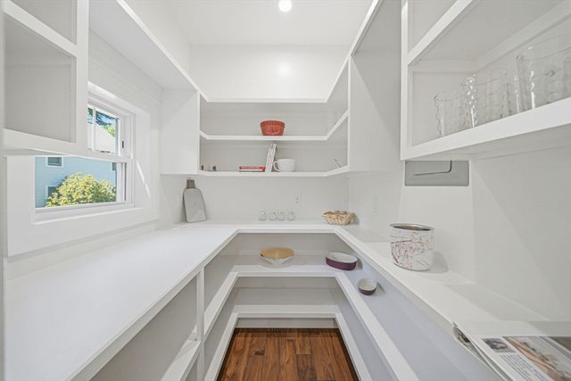 62 Claybrook Road, Dover, MA 02030