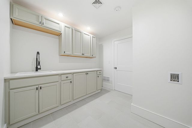 62 Claybrook Road, Dover, MA 02030