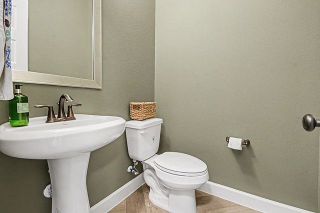 6310 Firewood Drive, League City, TX 77573
