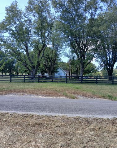 1 Cedar Bluff Road, Lafayette, TN 37083