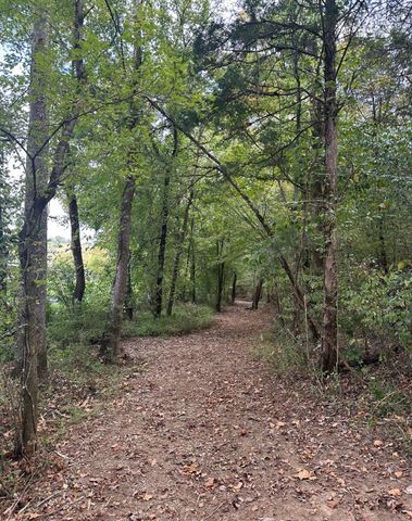 1 Cedar Bluff Road, Lafayette, TN 37083