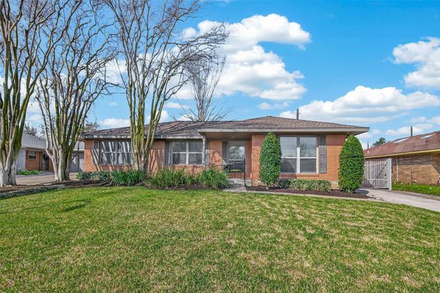 1835 Seaspray Court, Houston, TX 77008