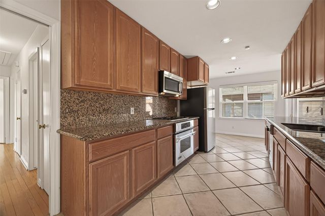 1835 Seaspray Court, Houston, TX 77008