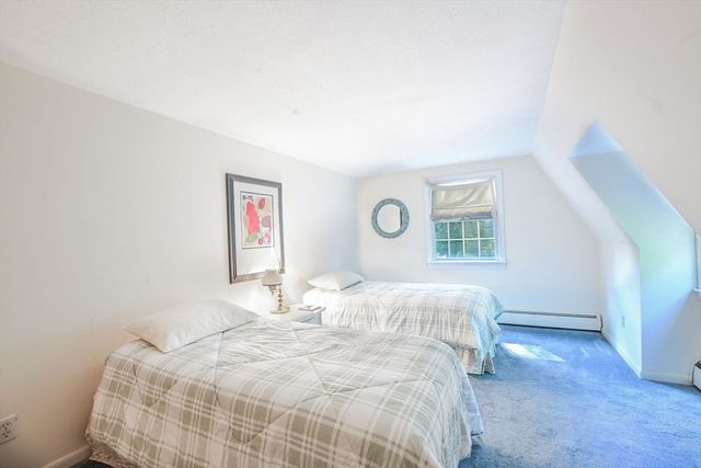 9 Faunce Mountain Rd, Sandwich, MA 02563