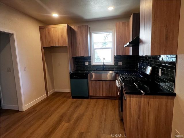 2046 Walnut Avenue, La Verne, CA 91750