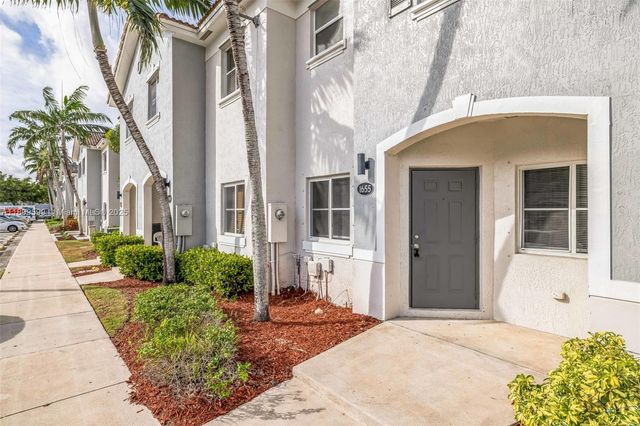 1655 SE 30th St, Homestead, FL 33035