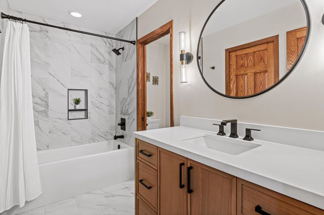 2915 Bruce Court, Inver Grove Heights, MN 55077