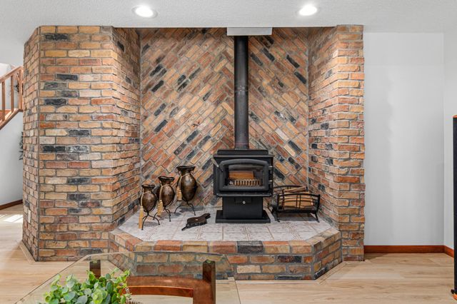 2915 Bruce Court, Inver Grove Heights, MN 55077