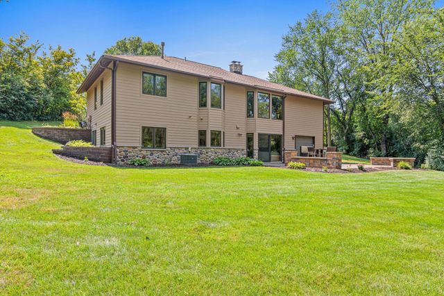 2915 Bruce Court, Inver Grove Heights, MN 55077
