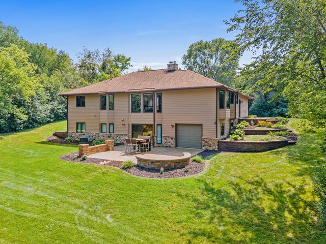2915 Bruce Court, Inver Grove Heights, MN 55077