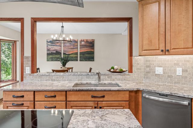 2915 Bruce Court, Inver Grove Heights, MN 55077