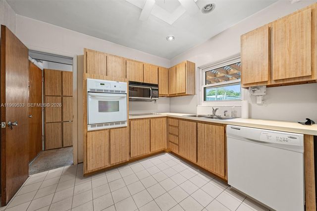 7833 Juniper St, Miramar, FL 33023