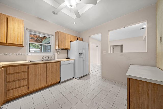 7833 Juniper St, Miramar, FL 33023