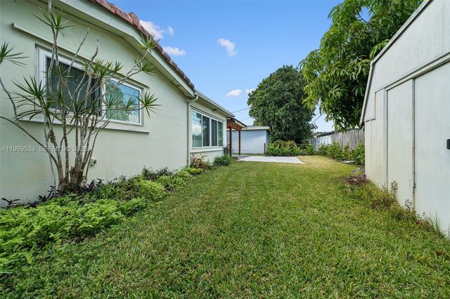 7833 Juniper St, Miramar, FL 33023