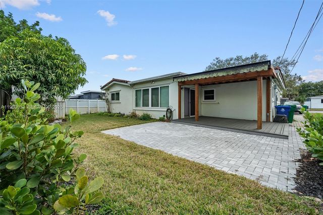 7833 Juniper St, Miramar, FL 33023