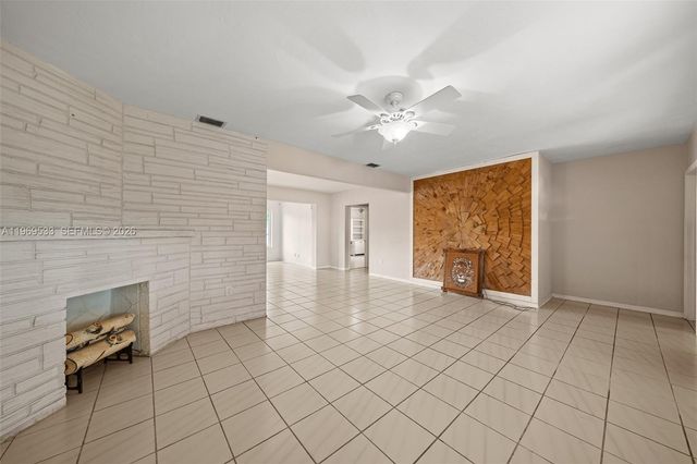 7833 Juniper St, Miramar, FL 33023