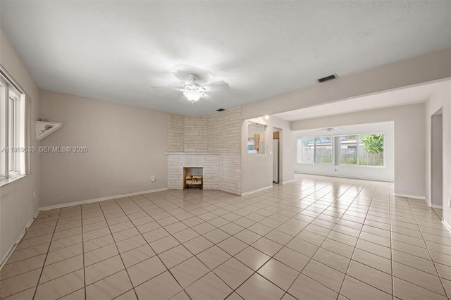 7833 Juniper St, Miramar, FL 33023