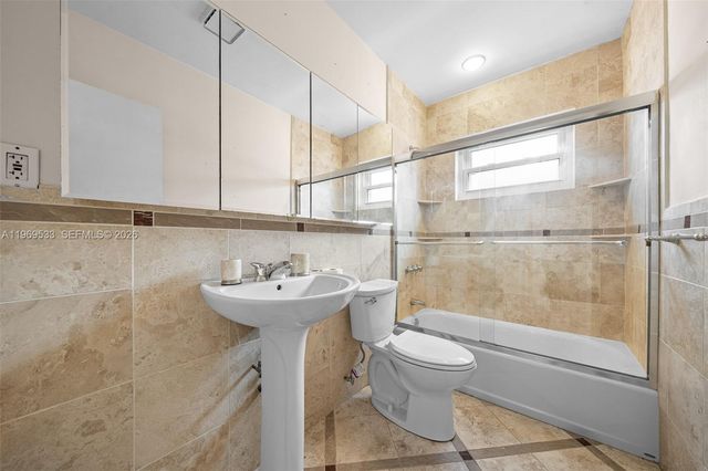 7833 Juniper St, Miramar, FL 33023