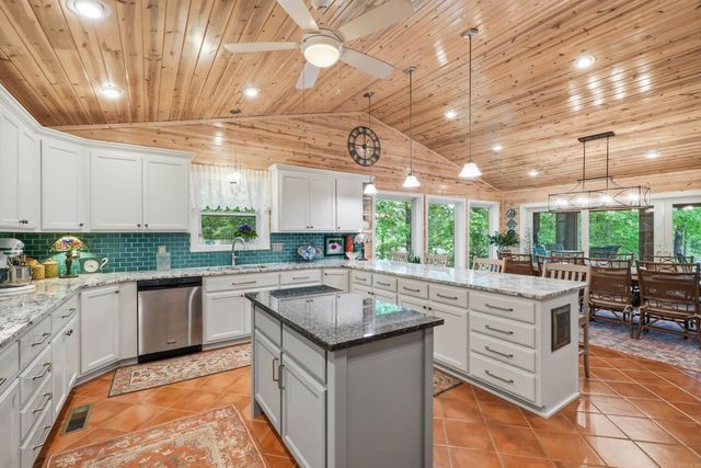124 Sylvan Shores Drive, Edgemont, AR 72044