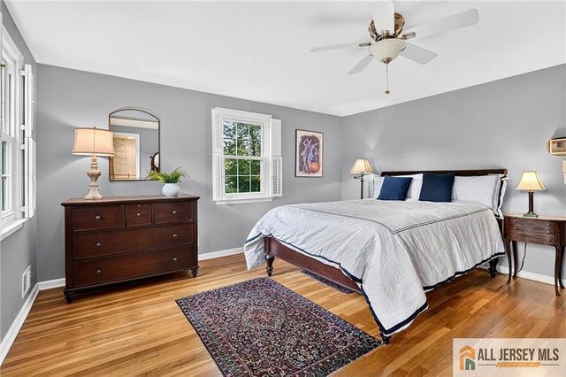 9 Wynnewood Drive, Cranbury, NJ 08512