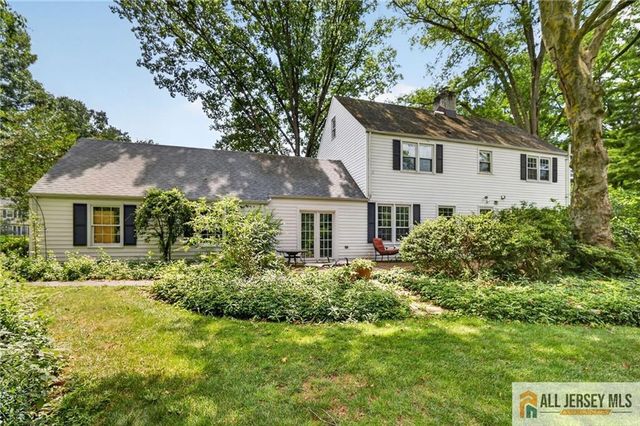 9 Wynnewood Drive, Cranbury, NJ 08512