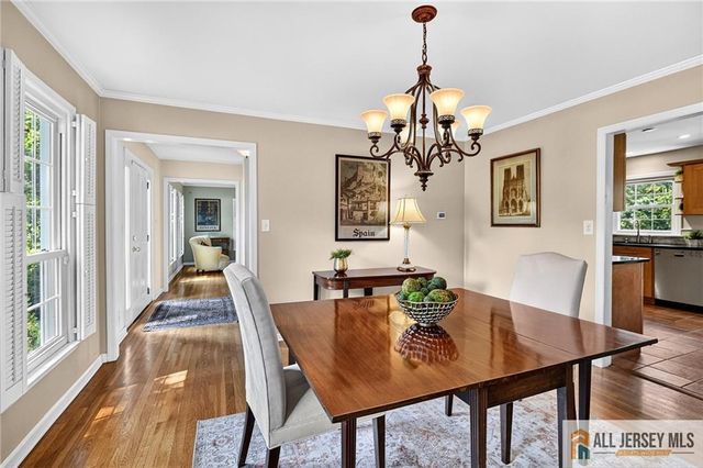 9 Wynnewood Drive, Cranbury, NJ 08512