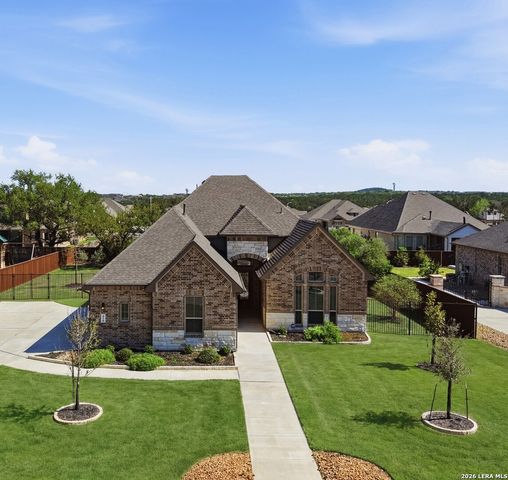 416 Pyrmont, New Braunfels, TX 78132