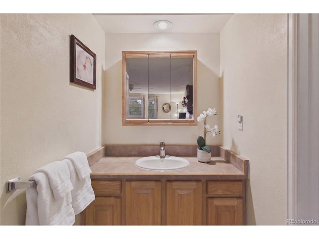 8135 S Ogden St, Centennial, CO 80122