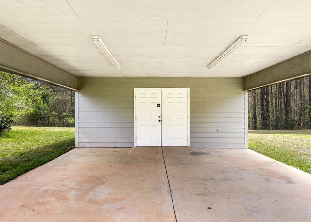 44 Big Sky Drive, Hamilton, GA 31811