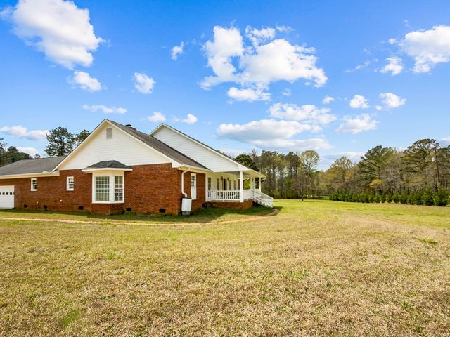 44 Big Sky Drive, Hamilton, GA 31811