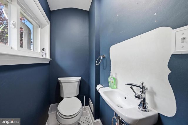 110 PONDS EDGE DR, Chadds Ford, PA 19317