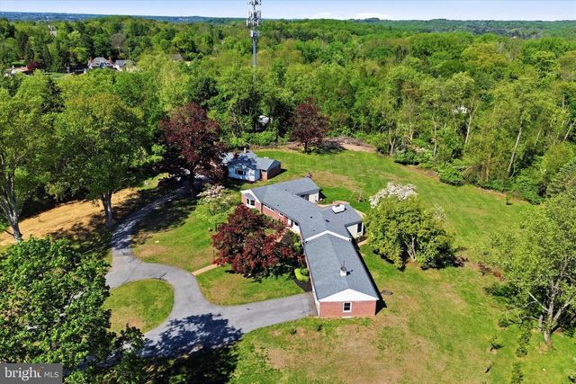 110 PONDS EDGE DR, Chadds Ford, PA 19317