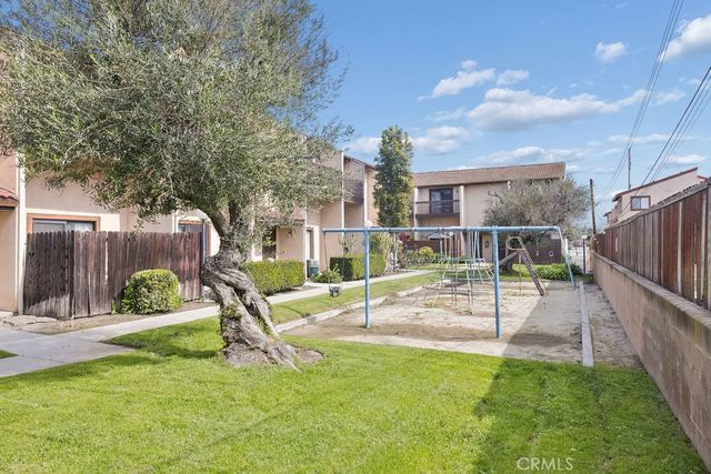 20823 Norwalk Boulevard 26, Lakewood, CA 90715