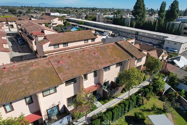 20823 Norwalk Boulevard 26, Lakewood, CA 90715