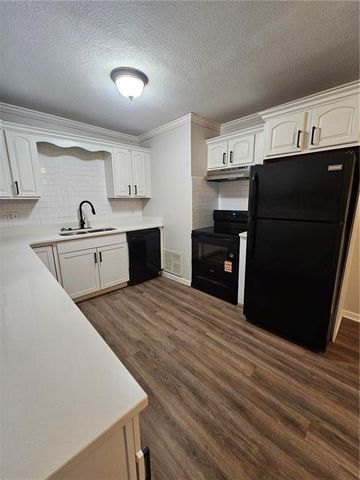 4818 E 45TH Street, Kansas City, MO 64130