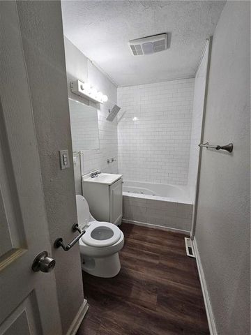 4818 E 45TH Street, Kansas City, MO 64130