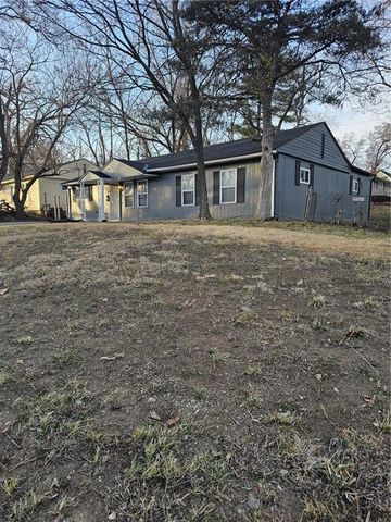 4818 E 45TH Street, Kansas City, MO 64130