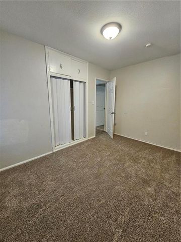 4818 E 45TH Street, Kansas City, MO 64130