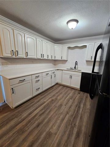 4818 E 45TH Street, Kansas City, MO 64130