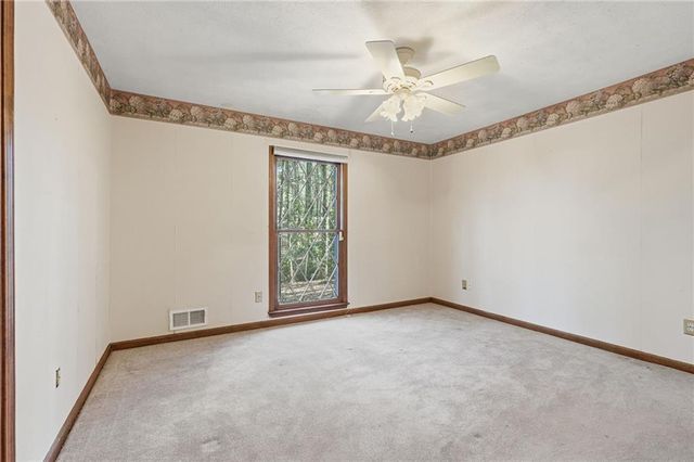 1091 Cole Drive SW, Lilburn, GA 30047