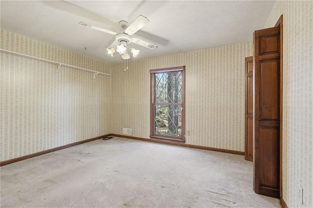 1091 Cole Drive SW, Lilburn, GA 30047