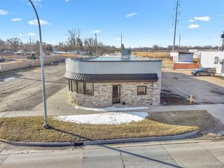 32413 Michigan Avenue, Wayne, MI 48184