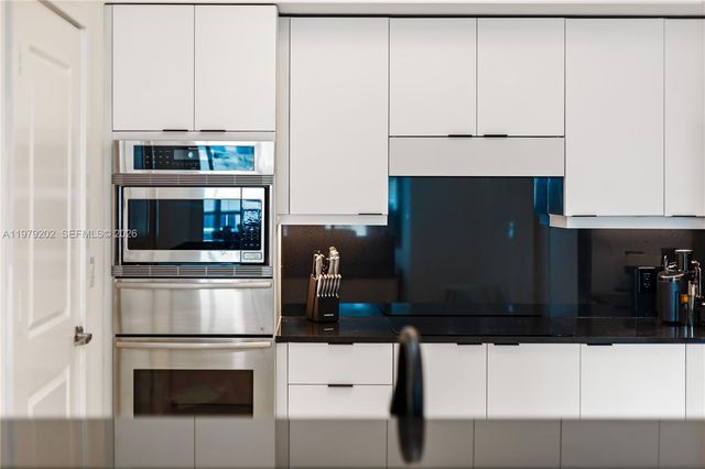 3101 S Ocean Drive 1504, Hollywood, FL 33019