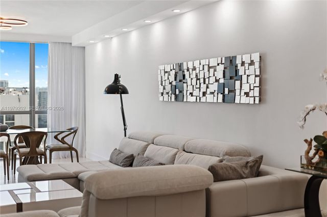 3101 S Ocean Drive 1504, Hollywood, FL 33019