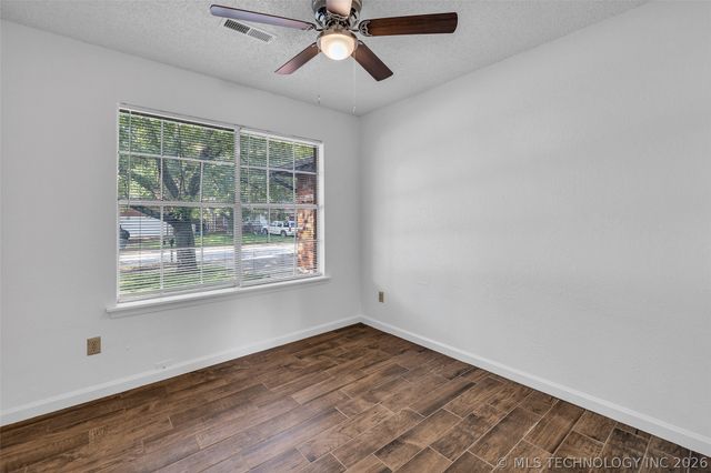 501 W 26th Street, Sand Springs, OK 74063