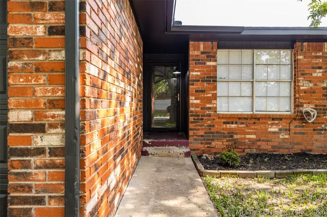 501 W 26th Street, Sand Springs, OK 74063
