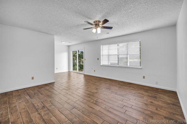 501 W 26th Street, Sand Springs, OK 74063